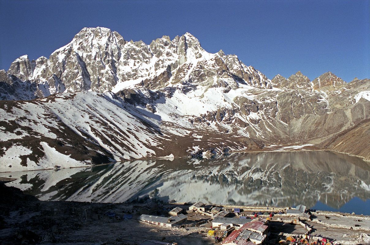 Gokyo 2 2 Gokyo Lake And Gokyo Early Morning